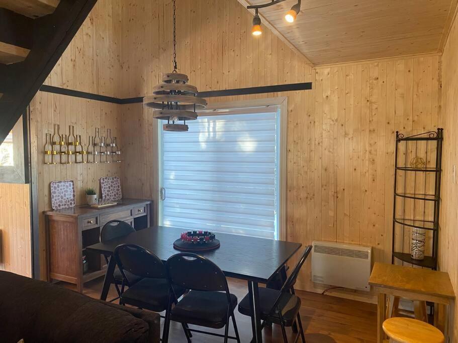 Le Jazz- Chalet Rustique/Chic Avec Spa Notre-Dame-Des-Bois Luaran gambar