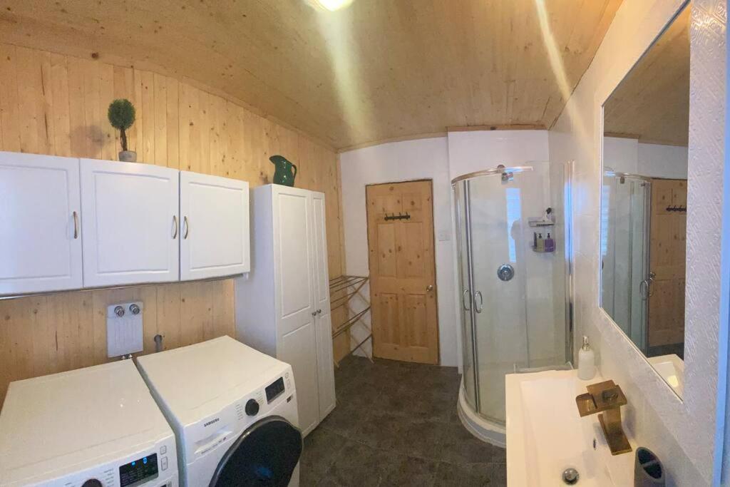 Le Jazz- Chalet Rustique/Chic Avec Spa Notre-Dame-Des-Bois Luaran gambar